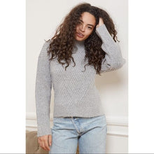 Load image into Gallery viewer, NWT Lulu´s Meeting Friends Grey Knit Mock Neck Sweater
