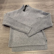 Load image into Gallery viewer, NWT Lulu´s Meeting Friends Grey Knit Mock Neck Sweater
