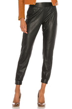 Load image into Gallery viewer, Nwt Faux Leather Jogger in black
