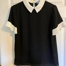 Load image into Gallery viewer, NWT CeCe Pleat Sleeve Collared Shirt
