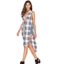 Load image into Gallery viewer, NWT Rails Jordyn White/Ebony Plaid Side Split Tunic Top
