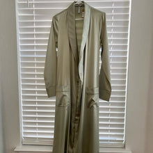 Load image into Gallery viewer, NWT Skims Cozy Knit  Short Robe Camel
