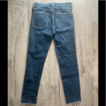 Load image into Gallery viewer, The Perfect Vintage Jean in Coney Wash
