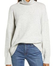 Load image into Gallery viewer, Treasure &amp; Bond Turtleneck Sweater In Grey Light Heather Uk
